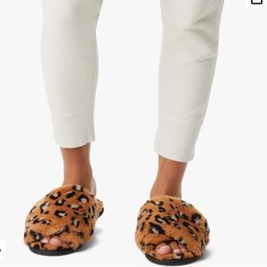 SOREL Slippers Sorel Go Mail Run Tawny Buff Black Leopard Print Size 10 Slides